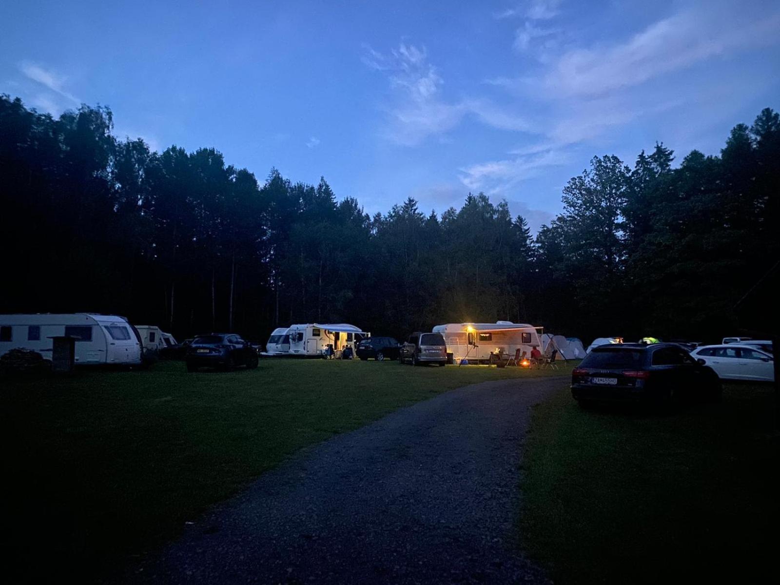 Autokemp Lodenice Zdonov - Adrspach Teplice nad Metují Buitenkant foto